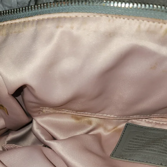 Coach Ashley - Picture 5 of 7